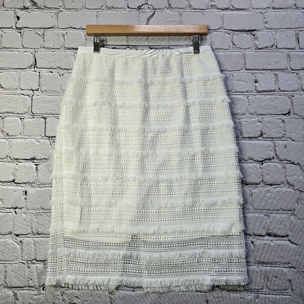 White House Black Market‎ WHBM White Fringe Crochet Accent Pencil Skirt Size 12
